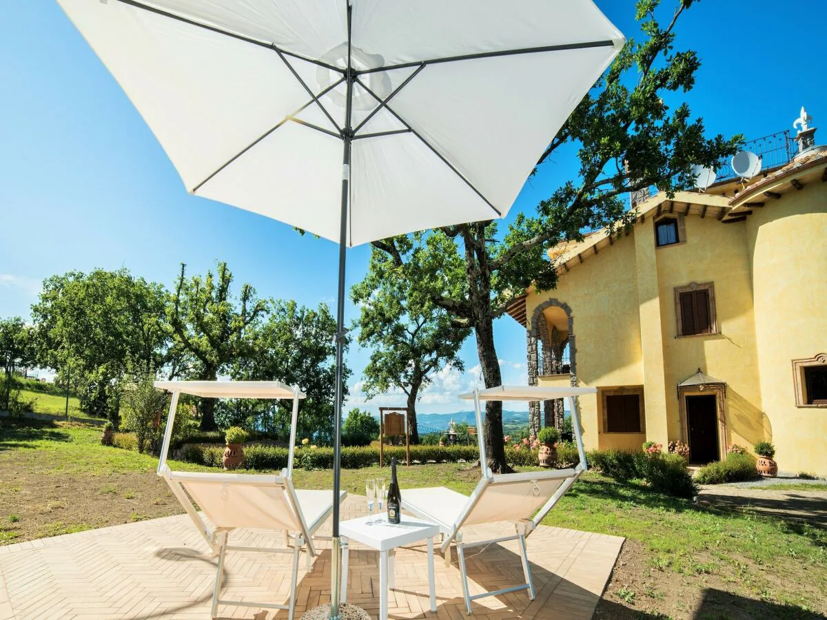 Villa Villa near Lake Bolsena with Pool