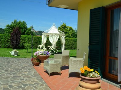 Holiday house Villa in Montecarlo with Pool and Scenic Views - Outdoor photo 2