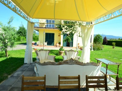 Holiday house Villa in Montecarlo with Pool and Scenic Views - Outdoor photo 4