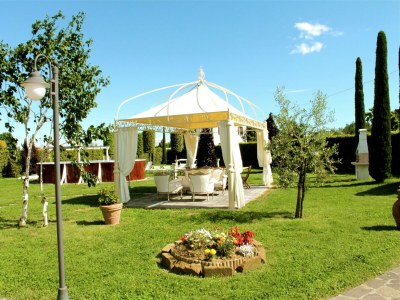 Holiday house Villa in Montecarlo with Pool and Scenic Views - Outdoor photo 5