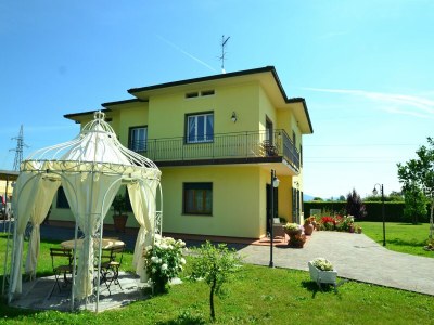 Holiday house Villa in Montecarlo with Pool and Scenic Views - Outdoor photo 9