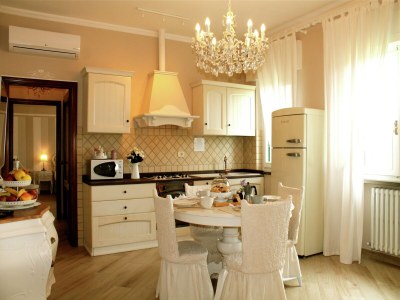 Holiday house Villa in Montecarlo with Pool and Scenic Views - Features photo 13