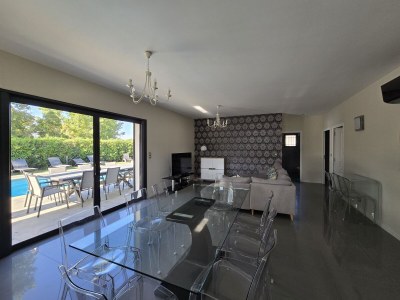 Villa Villa with private heated pool and Jacuzzi near beach - Features photo 11