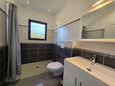 Villa Villa with private heated pool and Jacuzzi near beach - Features photo 17