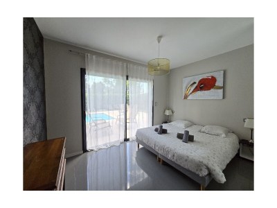 Villa Villa with private heated pool and Jacuzzi near beach - Features photo 23