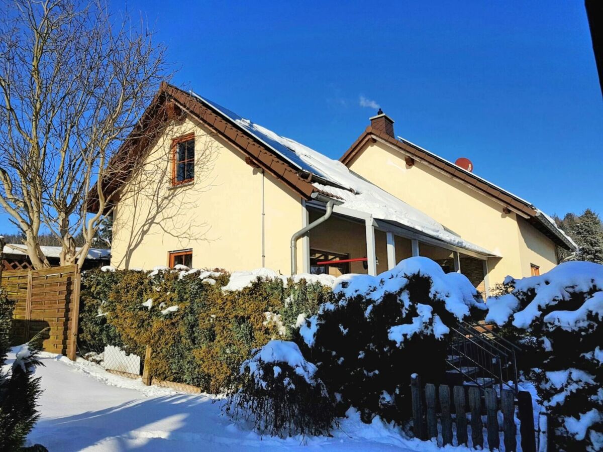 Apartment Ruhiger Komfort in Oelsnitz - Outdoor photo 4