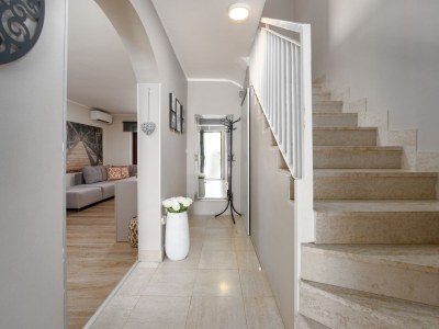 Holiday house Modern holiday house Carla with garden - Features photo 24