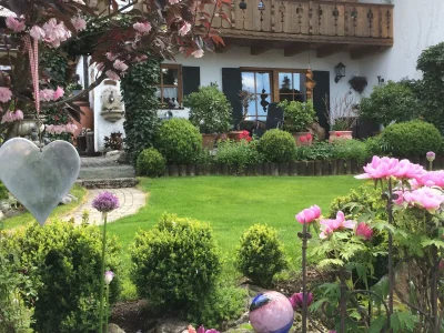 Holiday apartment Apartment "Mona" in Oberammergau - Holiday apartment