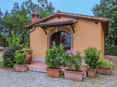 Holiday house Geräumiges Bauernhaus in Terranuova Bracciolini mit Pool - Outdoor photo 7
