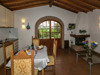 Holiday house Geräumiges Bauernhaus in Terranuova Bracciolini mit Pool - Features photo 18