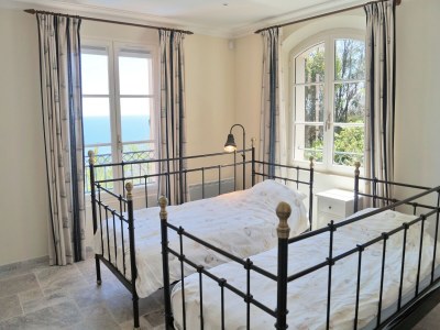 Villa Riviera Villa Near Cannes - Features photo 19