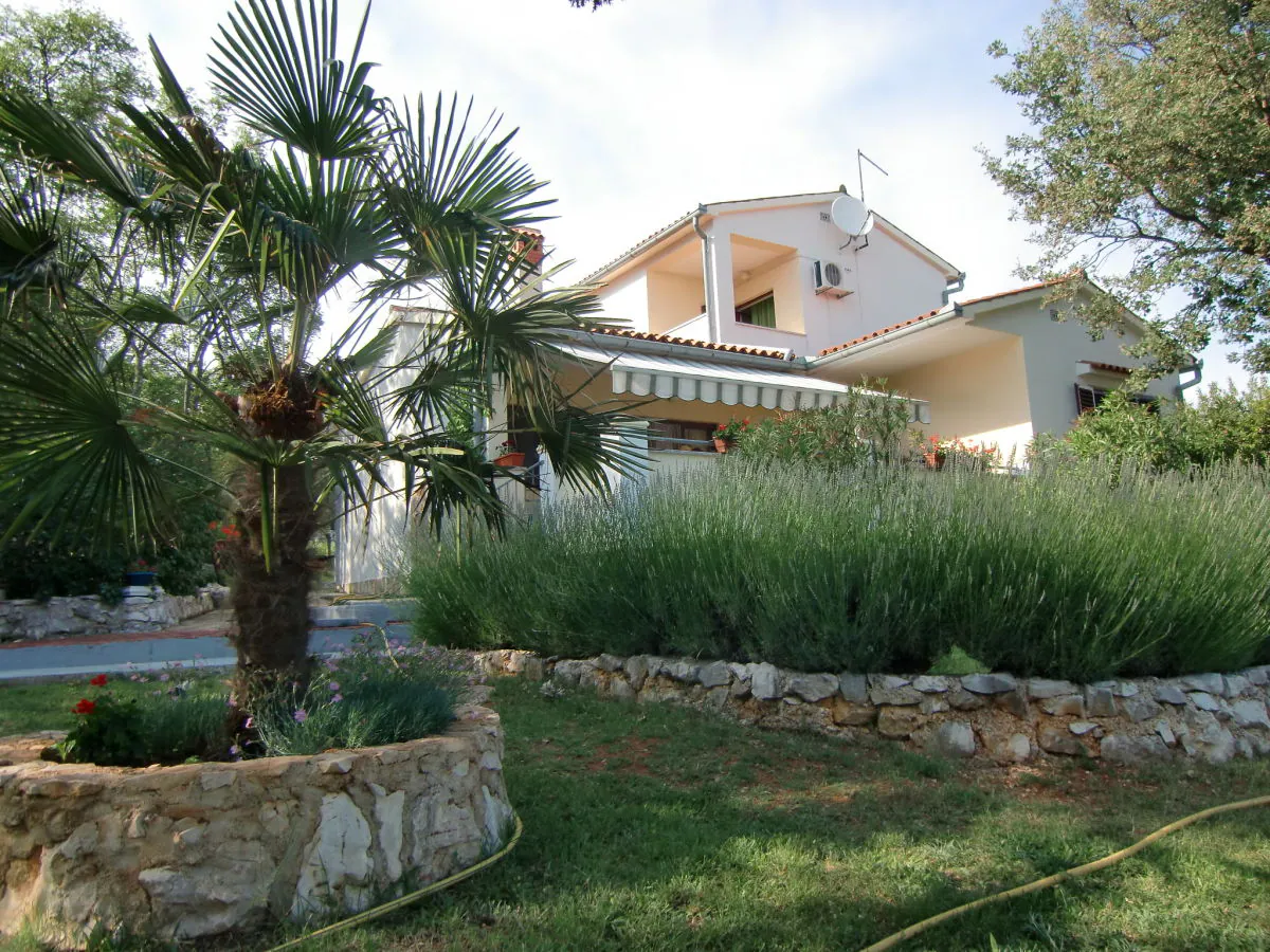 Holiday house Milka - Outdoor photo 2