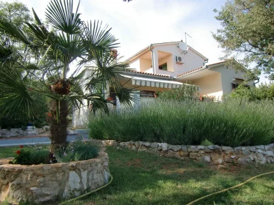 Holiday house Milka - Outdoor photo 2