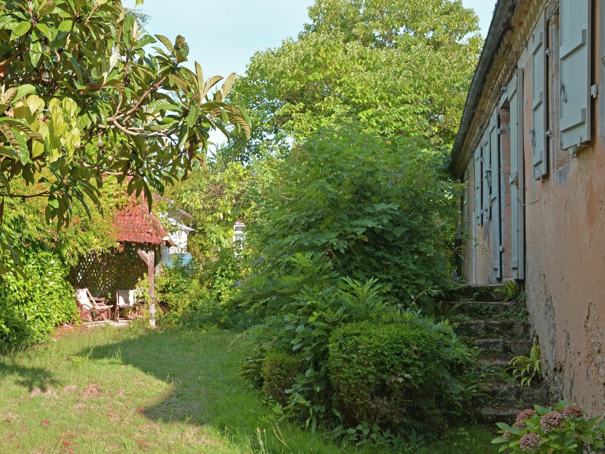 Holiday house Holiday Home in Campagne with Pool and BBQ - Outdoor photo 2