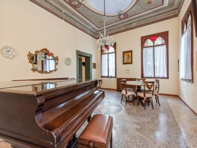 Castle Schloss in Romano d’Ezzelino mit Garten - Features photo 34