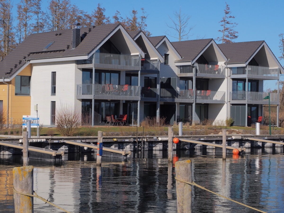 Apartment Lake view apartment - Suite - Weisses Haus Plau - Outdoor photo 2