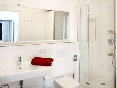 Apartment Lake view apartment - Suite - Weisses Haus Plau - Features photo 19