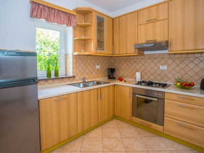 Holiday apartment Mir with private pool - Features photo 8