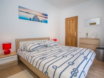 Holiday apartment Mir with private pool - Features photo 10