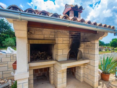 Holiday apartment Mir with private pool - Environment photo 19