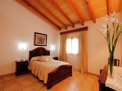 Cottage Villa in Mallorca with Private Pool - Features photo 8