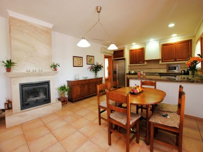 Cottage Villa in Mallorca with Private Pool - Features photo 11