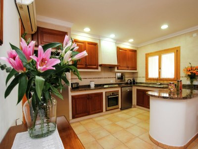 Cottage Villa in Mallorca with Private Pool - Features photo 15