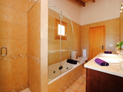 Cottage Villa in Mallorca with Private Pool - Features photo 23