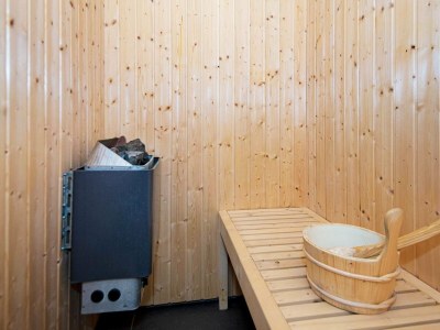 Holiday house Summer house with wellness area - Outdoor photo 12