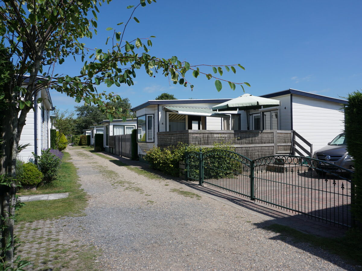 Bungalow - No title -