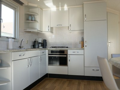 Bungalow - No title - - Features photo 5