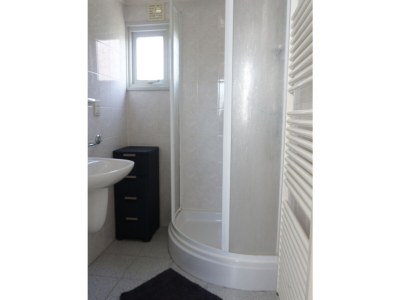 Bungalow - No title - - Features photo 8