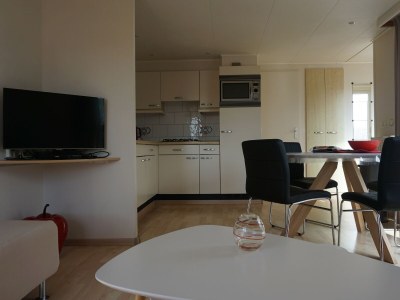 Bungalow - No title - - Features photo 5