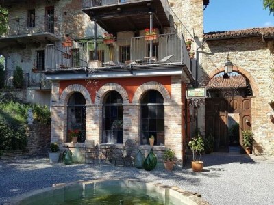 Cottage Mansion in Langhe with Pool and Winery Charm - Outdoor photo 7