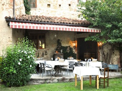 Cottage Mansion in Langhe with Pool and Winery Charm - Outdoor photo 30