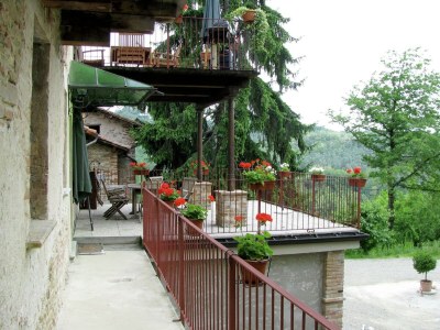 Cottage Mansion in Langhe with Pool and Winery Charm - Outdoor photo 5