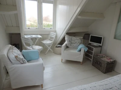 Apartment Near the Sea - Features photo 9