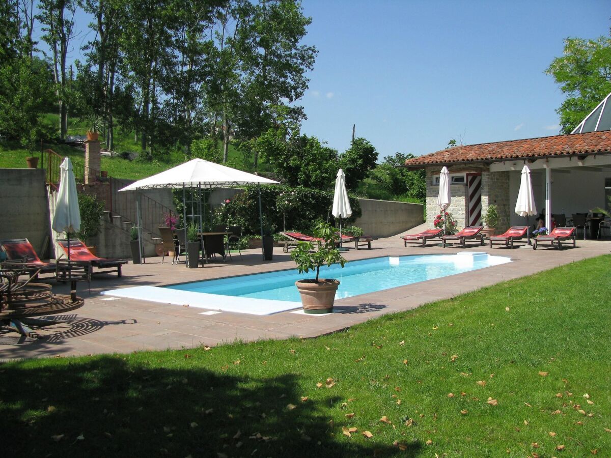 Cottage Mansion in Langhe with Pool and Winery Charm - Outdoor photo 3