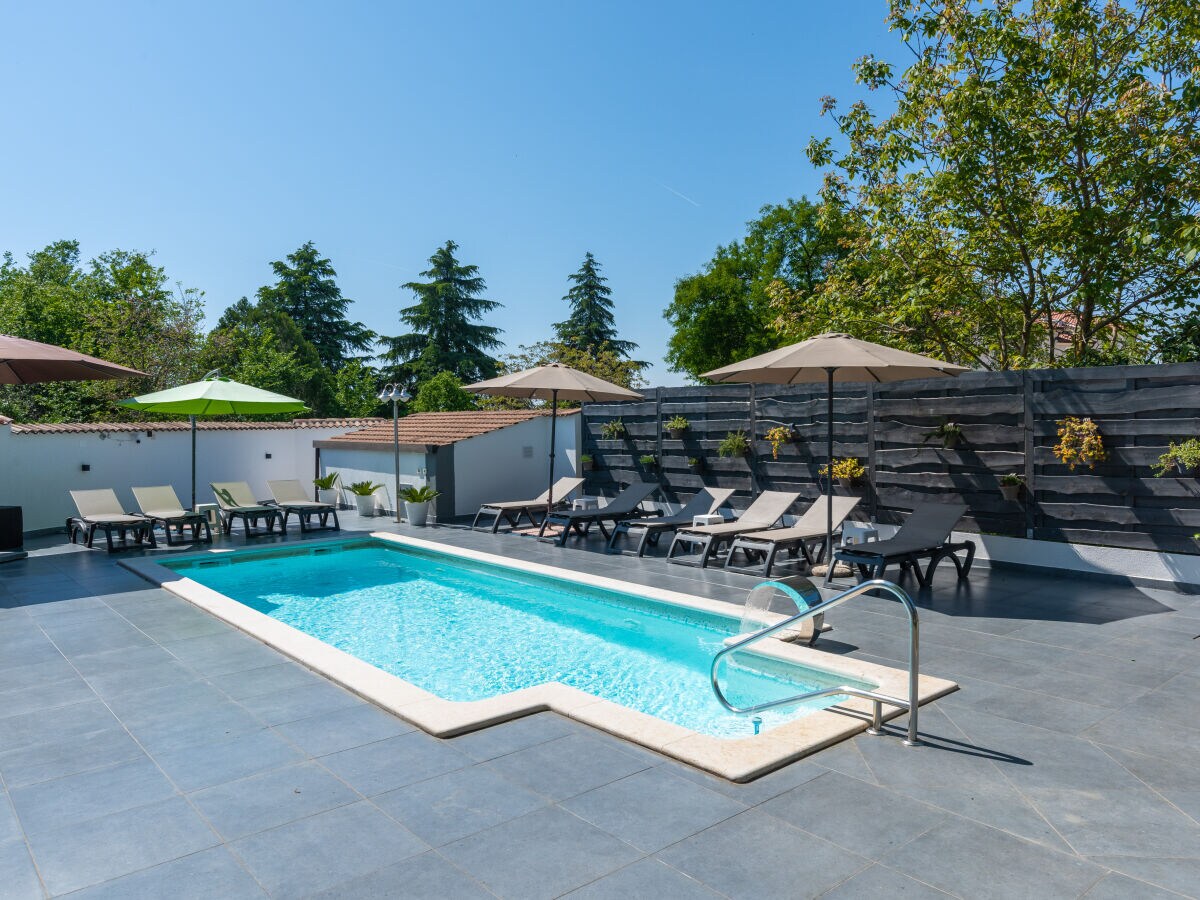 Holiday apartment Felix, beheizter Pool - Outdoor photo 2