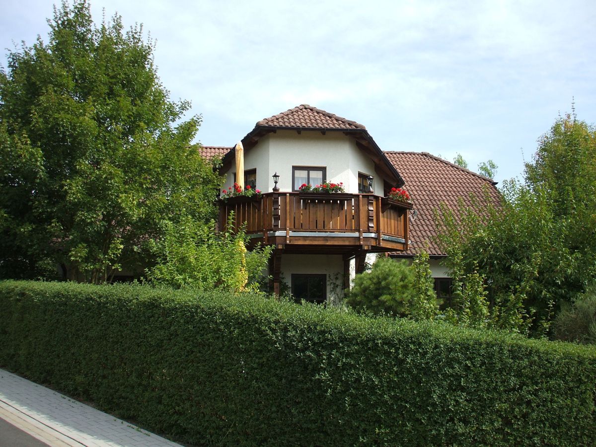 Holiday apartment Schlummerkiste upper floor Sonnenblume - Outdoor photo 2