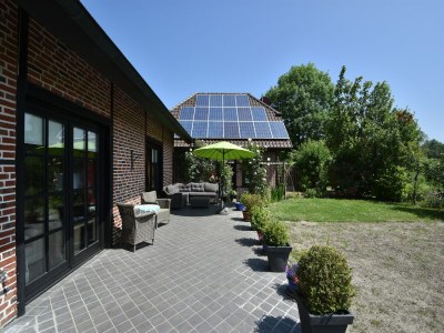 Cottage Geräumiges Herrenhaus mit Wiesenblick in Bruinisse - Outdoor photo 3