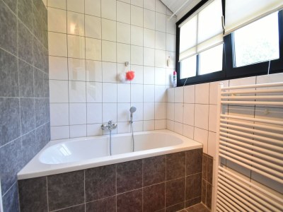 Cottage Geräumiges Herrenhaus mit Wiesenblick in Bruinisse - Features photo 33