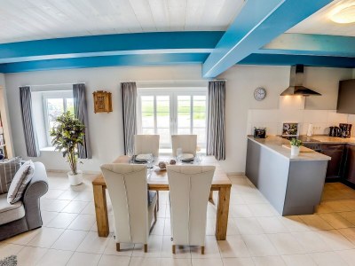 Holiday apartment Alte Kirche on the Kastanienhof - Features photo 11