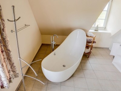 Holiday apartment Alte Kirche on the Kastanienhof - Features photo 16