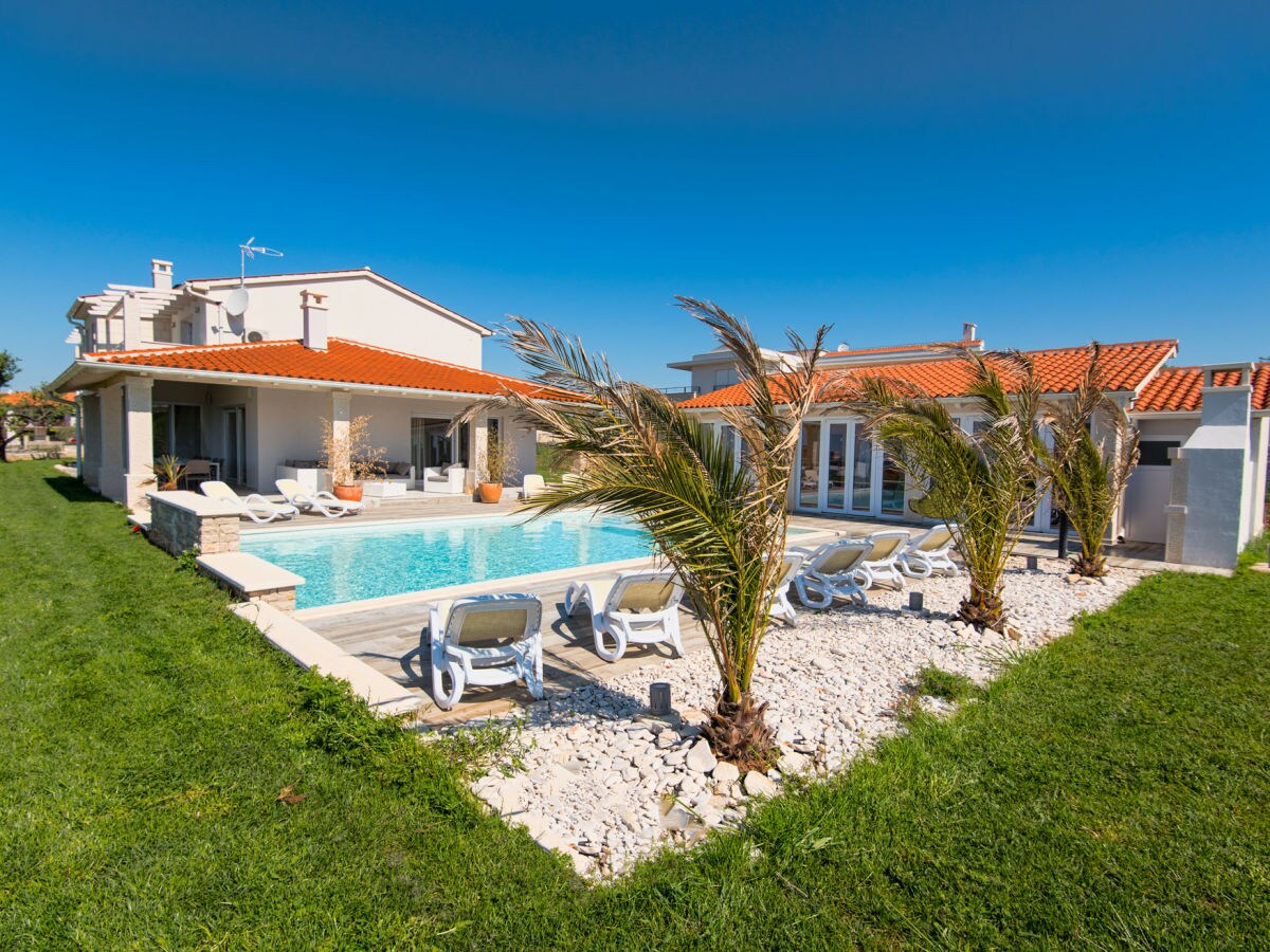 Villa NEW White Villa, 60m² Pool
