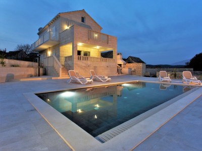 Holiday house Lokanjac mit Pool - Outdoor photo 23