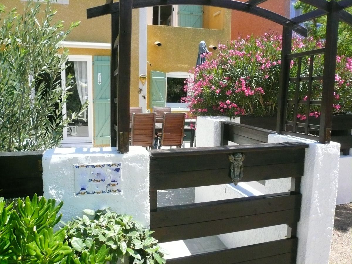 Holiday house Comfortable holiday home close to the beach in a sunny location. - Outdoor photo 2