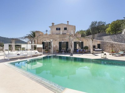 Villa Majestic Holiday Estate in Calvià Up to 12 Guests in Calvià - Villa