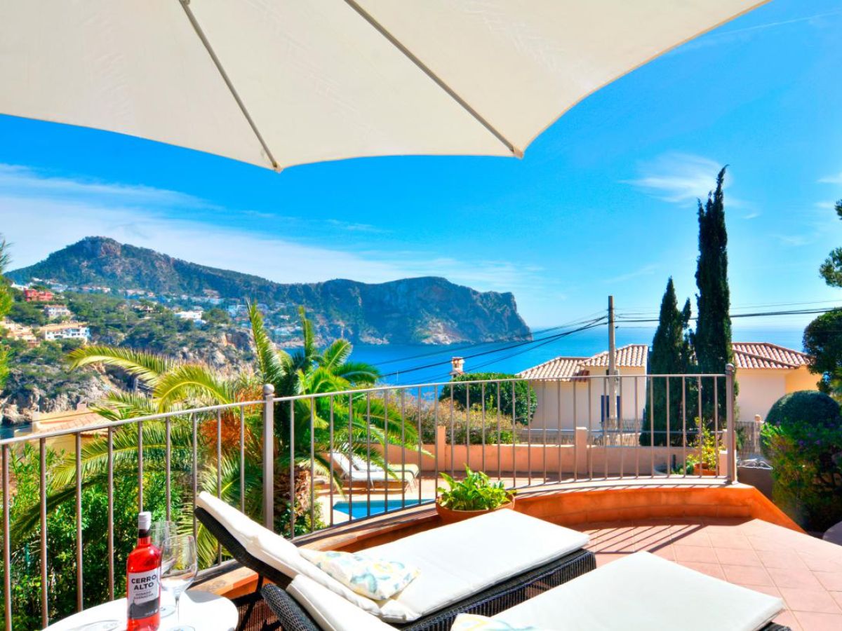 Villa Villa With Enchanting Sea Views And Pool. 7 Guests - Outdoor photo 3