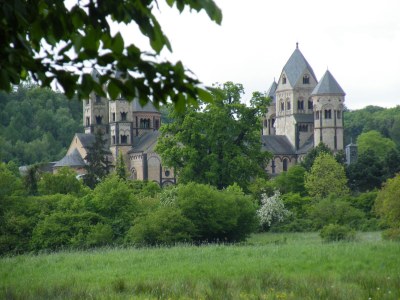 Holiday apartment Basche - Environment photo 19